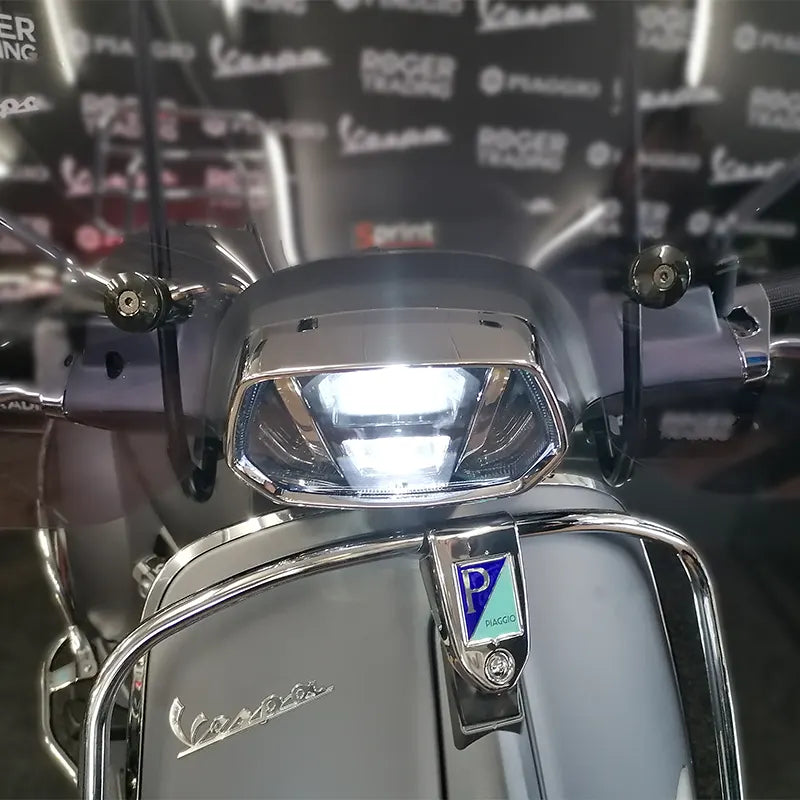 SIP Performance Koplamp voor Vespa Sprint - Black Edition
