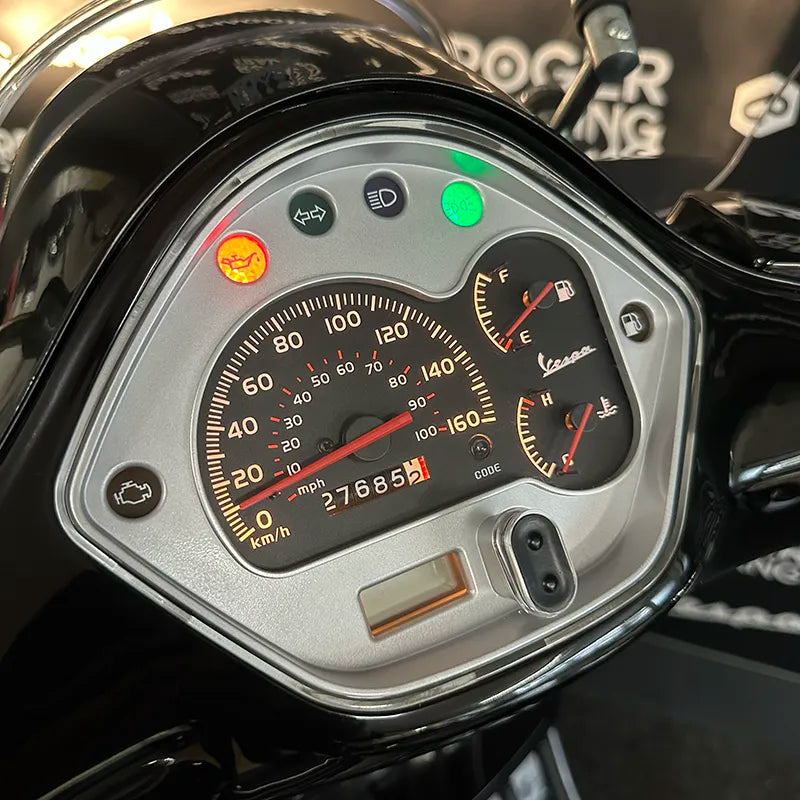 Vespa GTS300IE - 2013 - 4-Takt - Glans Zwart