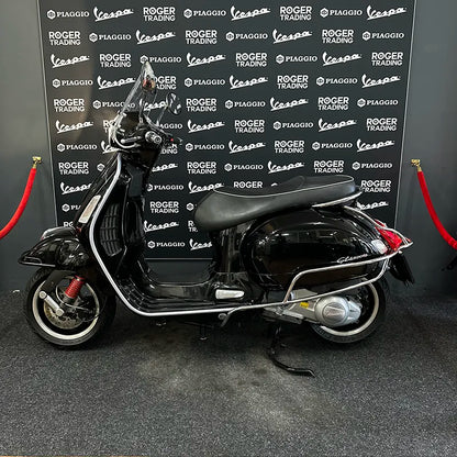 Vespa GTS300IE - 2013 - 4-Takt - Glans Zwart