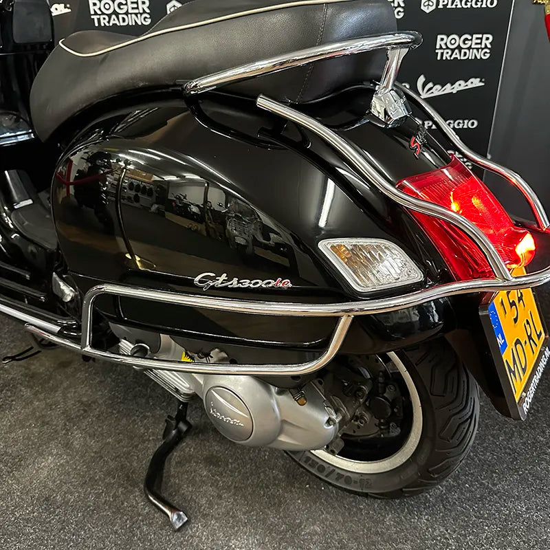 Vespa GTS300IE - 2013 - 4-Takt - Glans Zwart