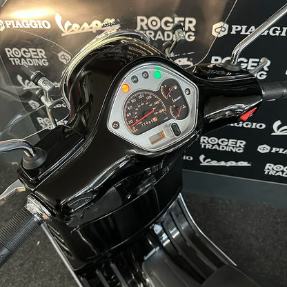 Vespa GTS300IE - 2013 - 4-Takt - Glans Zwart