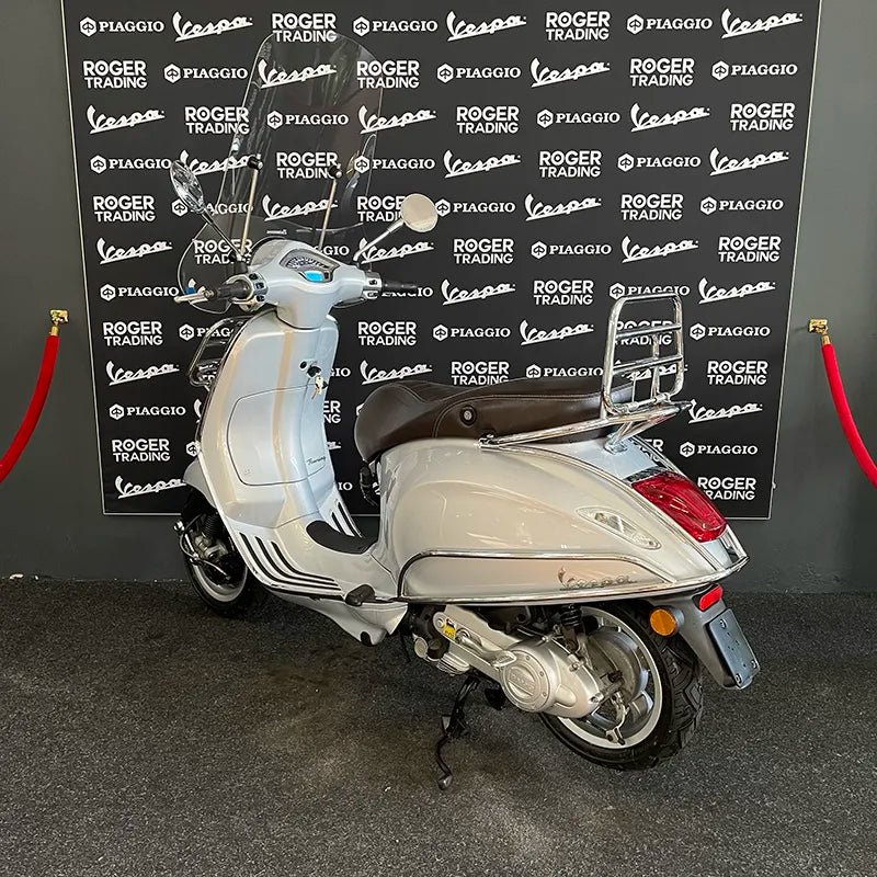 Vespa Primavera 50 – 2016 – 4T 2V – Silber