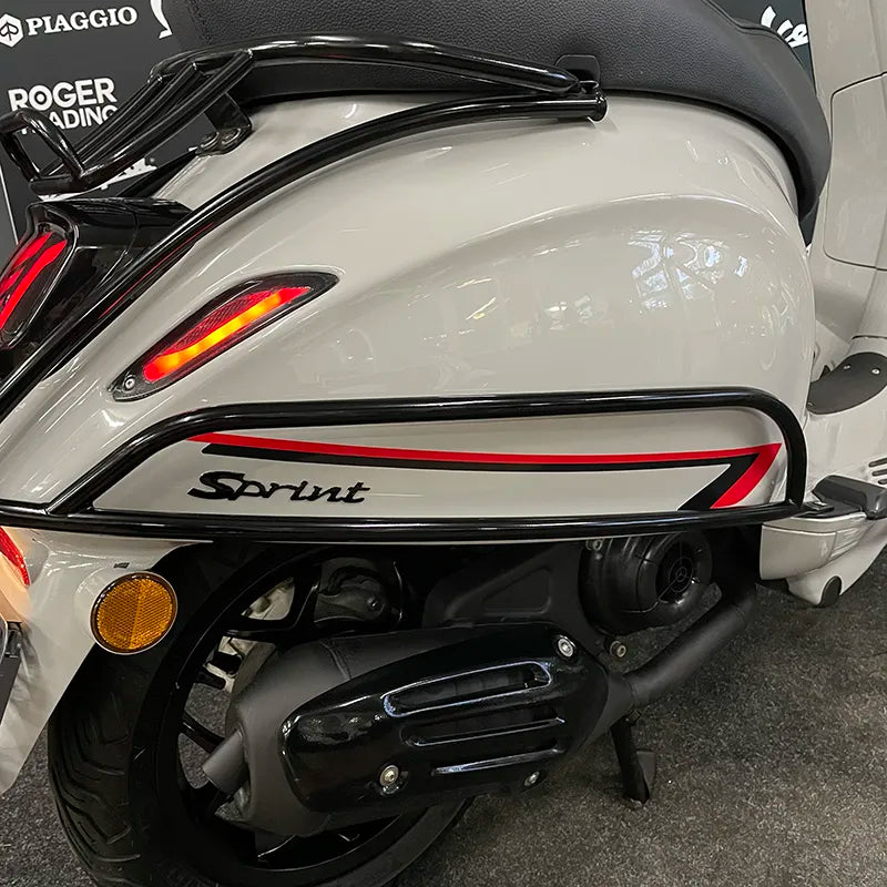 Vespa Sprint 50 - 2023 - Euro5 - Chalk Grey - 1e eigenaar