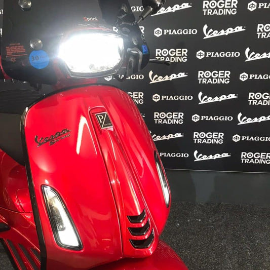 Vespa Sprint 2021 - 4T 3V - Euro5  -Blauw Kenteken - Candy Red - Custom