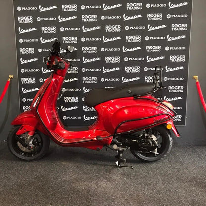 Vespa Sprint 2021 - 4T 3V - Euro5  -Blauw Kenteken - Candy Red - Custom