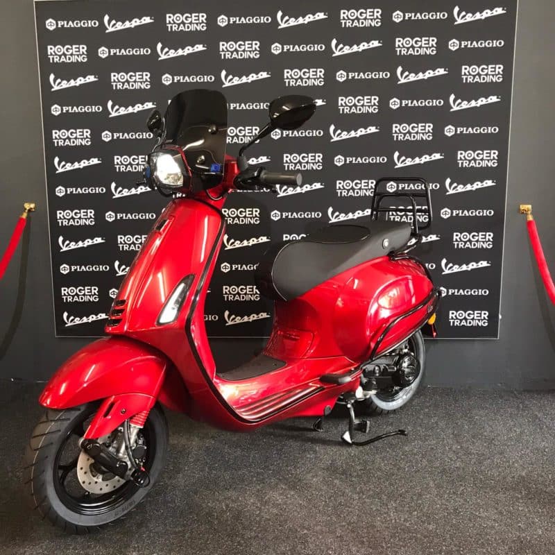Vespa Sprint 2021 - 4T 3V - Euro5  -Blauw Kenteken - Candy Red - Custom
