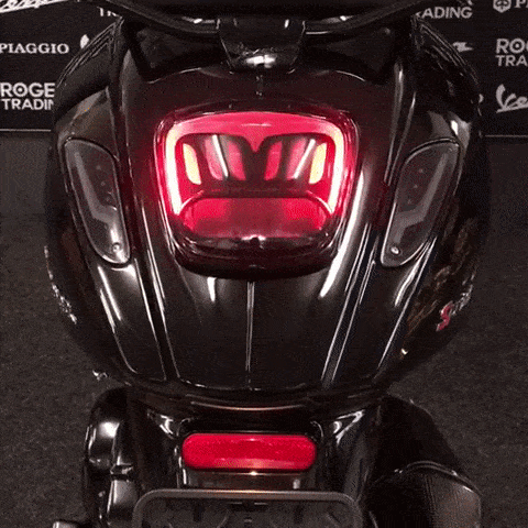 Level 10 - LED Turn Signal Set - Front and Rear - Flow Version - Audi Ascending - Lightning Bolt