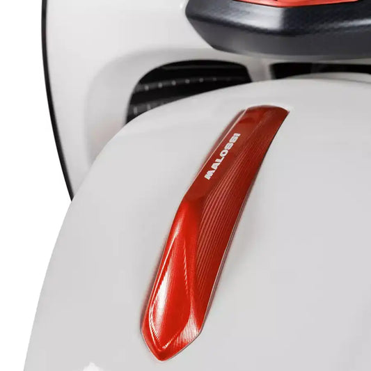 Malossi Sierstuk Voorspatbord - Vespa GTS - 125cc ~ 300cc - Euro5 / Euro5+ - Rood - 8120489BR