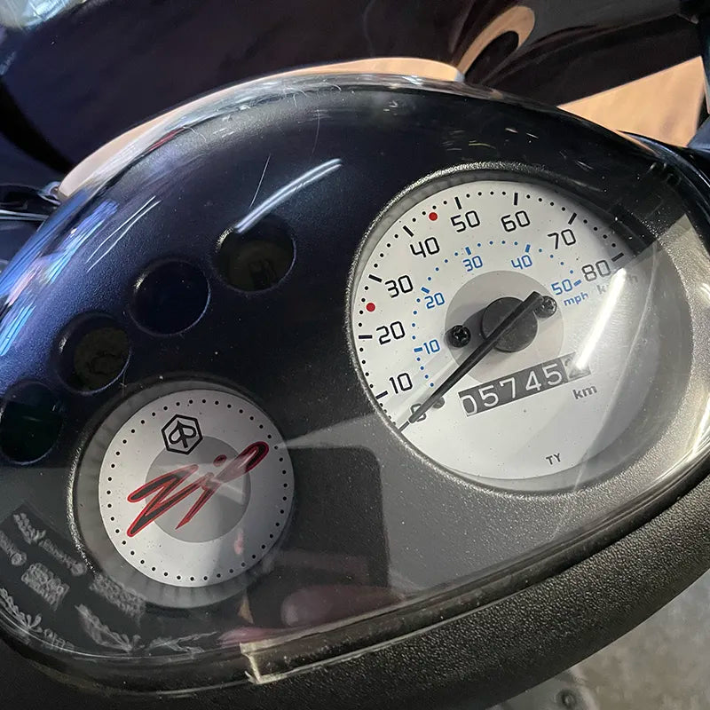 Piaggio Zip 50 - Brom - 2019 - 4T - Euro4 - Glans Zwart - 5.745km