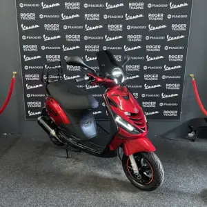 Piaggio Zip 50 - Brom - 2019 - Euro4 - Audi Bordeaux Rood